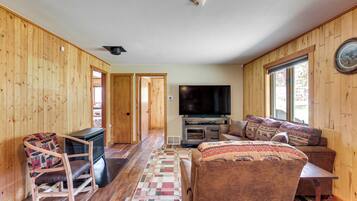 ุงูู
ูุดุฃุฉ ู
ู ุงูุฏุงุฎู