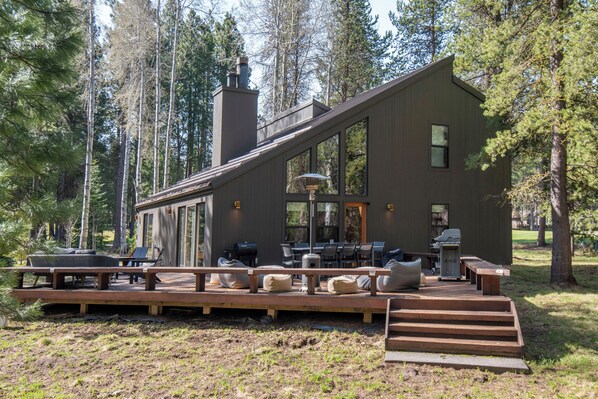 تناول الطعام بالخارج