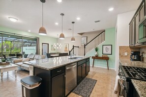 Townhome, 5 Bedrooms | Private kitchen | Fridge, oven, coffee/tea maker, toaster - 4663tsd-solterra Resort 5 Bedroom Townhouse by RedAwning (Davenport)