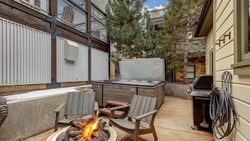 Casa, 2 quartos | Hidromassagem externa