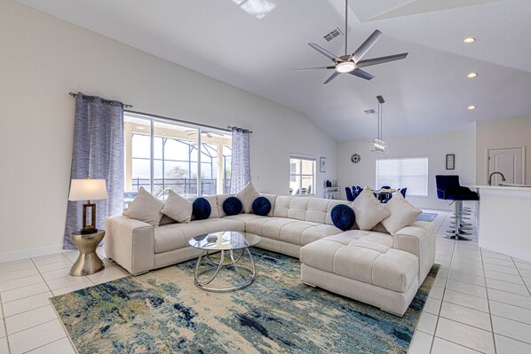 Casa, 4 habitaciones | Área de sala de estar