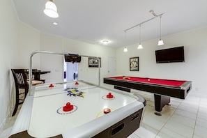 House, 4 Bedrooms | Games room - 416bc-west Haven 4 Bedroom Home by RedAwning (Davenport)