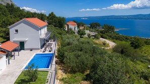 Exterior - Seaview Villa Roko with heated pool (Jesenice, Dugi Rat)