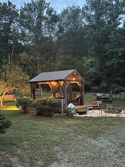 Cozy Home!  Close to the Ski Blue Mountain, the Poconos, and Jim Thorpe.