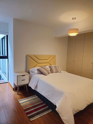 2 bedrooms, iron/ironing board, WiFi, bed sheets - Charming 2-bedroom apartment in the heart of Miraflores, perfect for cozy living (Lima)