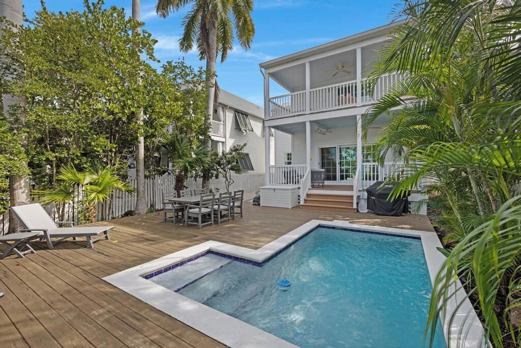 Et oppvarmet basseng