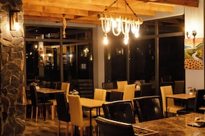 Free daily buffet breakfast - Mestia Roots (Mestia)