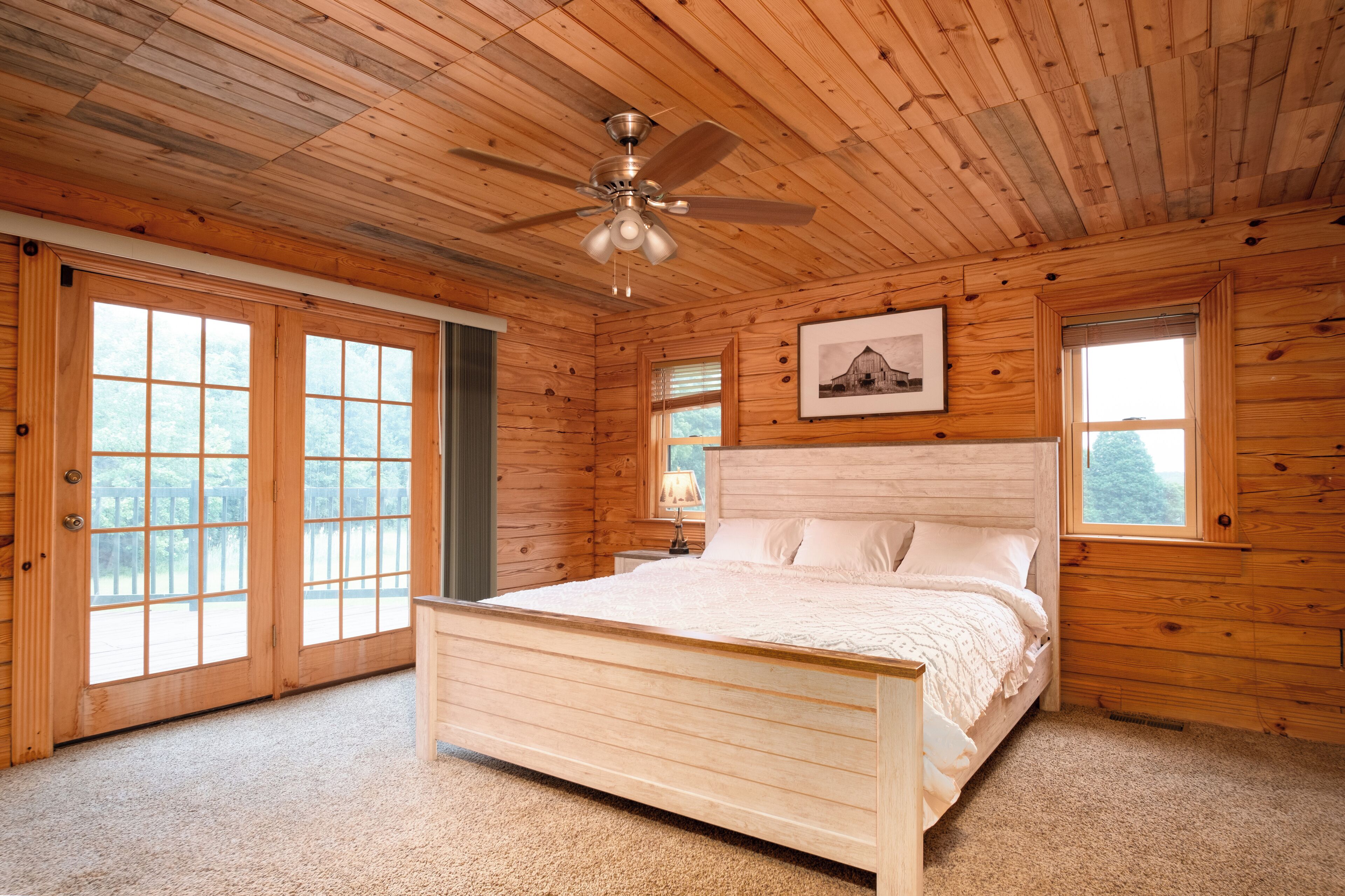 8 bedrooms, iron/ironing board, free WiFi, bed sheets