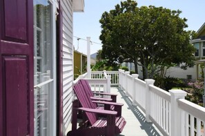 Terrace/patio - Catch A Wave! 2 Blocks to the Beach! Two-Story, With Porch! (Galveston)