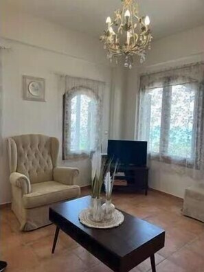 Televisio, takka, DVD-soitin