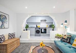 Interior - Queens Apartment By My Getaways Free Parking for one car (Brighton)