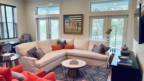 Living area - Beautiful Home in Seagrove Beach “The Chart House”, Close to Seaside and 7 minut (Santa Rosa Beach)