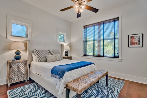 5 عدّة غرف نوم ومكواة/لوح كي وواي فاي مجانًا وملاءات أسرّة