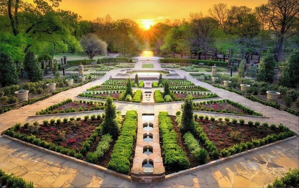 المنطقة المحيطة بالمنشأة