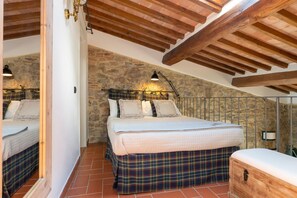 1 bedroom, iron/ironing board, travel crib, free WiFi