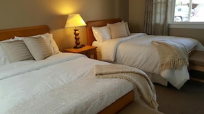 Literie de qualité supérieure, surmatelas, décoration personnalisée