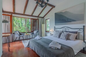 3 quartos, ferros/tábuas de passar roupa, Wi-Fi de cortesia