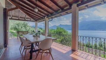 Ristorazione all'aperto