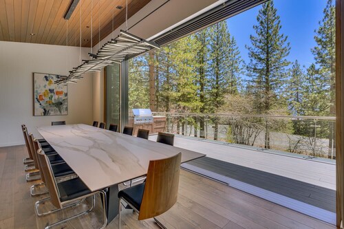 Modern Marvel - Incline Village - TLUXP