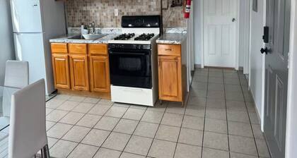 2BR Apartment With Easy Access to NYC