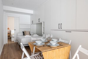 Tabla de planchar con plancha y wifi gratis 