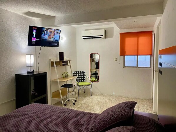 1 bedroom, WiFi, bed sheets