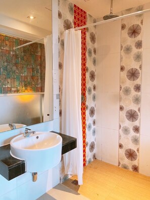 Skrivebord, skrivebord for bærbar PC, lydisolert og wi-fi (inkludert)