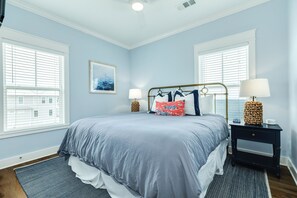 4 Schlafzimmer, Bügeleisen/Bügelbrett, kostenloses WLAN, Bettwäsche