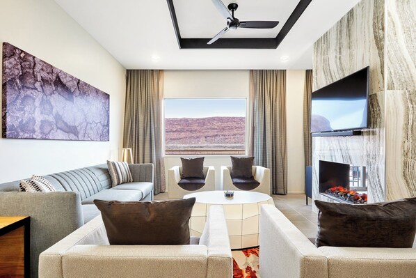 TV, fireplace, DVD player, stereo