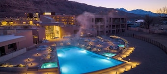 Luxury Desert Retreat a Thrill Seekers Dream!