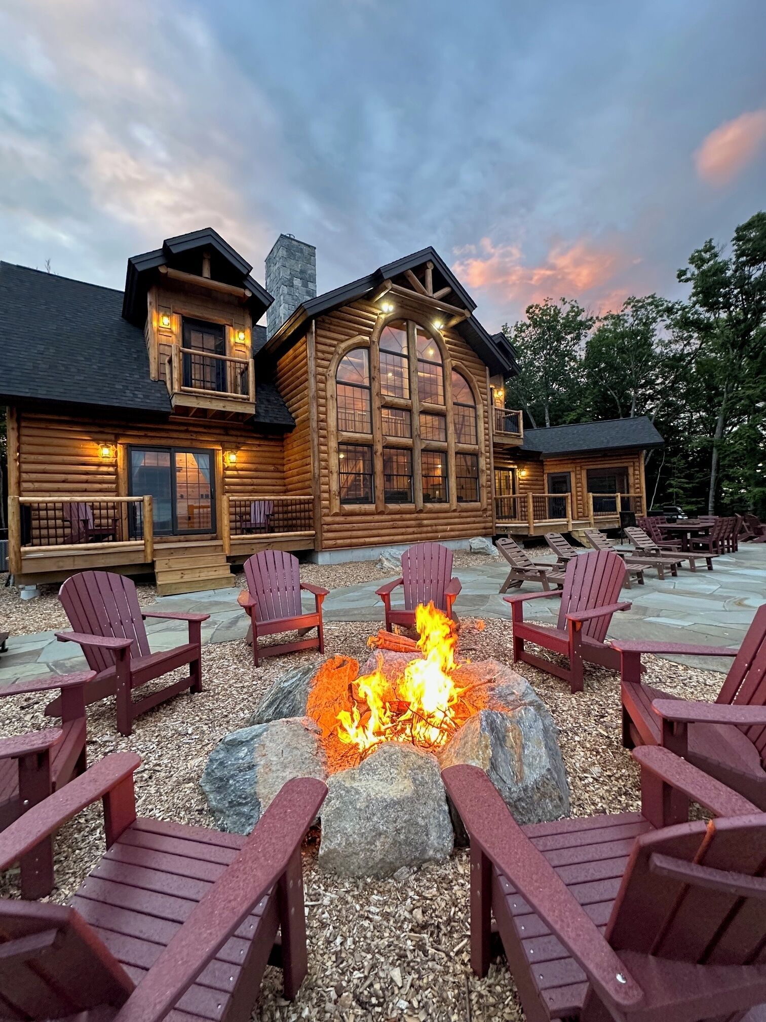 Luxurious Big Bear Log Home at Newfound Lake 
