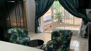 Comfort Room, Garden View | Soundproofing, free WiFi, bed sheets