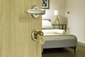 4 bedrooms, WiFi, bed sheets