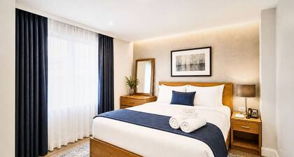 Luxury Downtown Retreat - Prime Spot - Sleeps 6