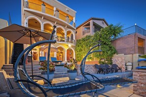 Terrace/patio - Waterfront  Pool  Spa  Views  Dock  7 bd (Bullhead City)