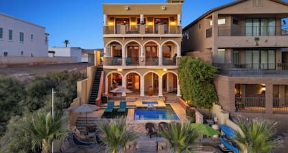 Waterfront  Pool  Spa  Views  Dock  7 bd