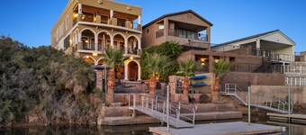 Waterfront  Pool  Spa  Views  Dock  7 bd