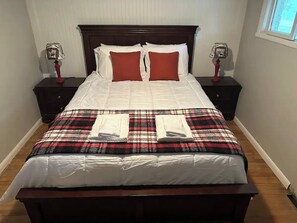 3 bedrooms, iron/ironing board, free WiFi, bed sheets