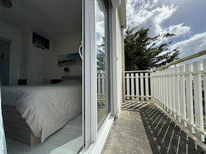 4 quartos, ferros/tábuas de passar roupa, Wi-Fi, roupa de cama