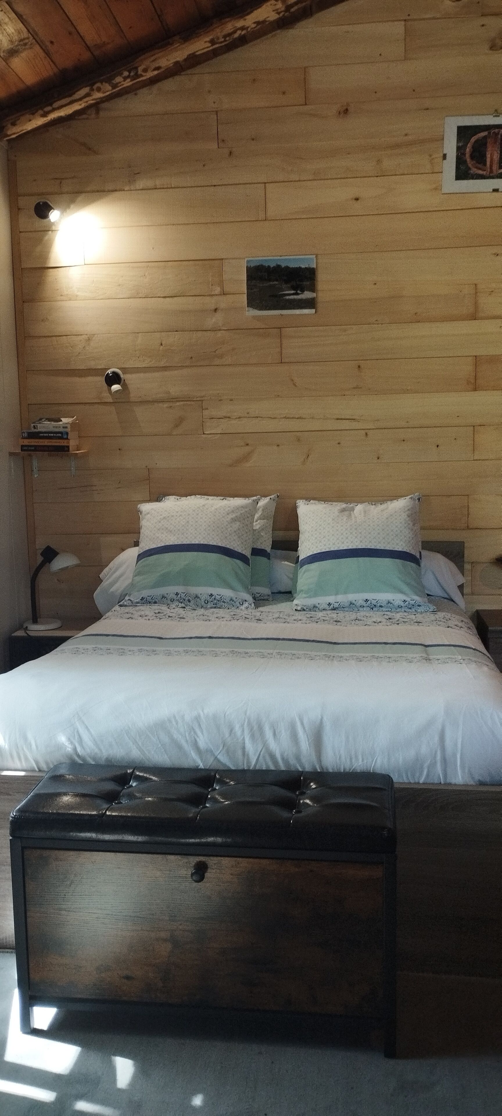 1 多间卧室、办公桌、熨斗/熨衣板、免费 WiFi