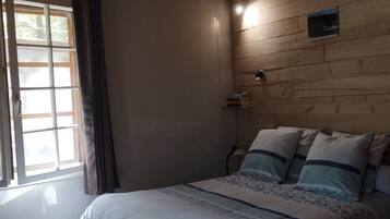 1 chambre, bureau, fer et planche Ă repasser, Wi-Fi gratuit