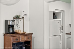 Interior - Cozy and Quiet East Memphis Duplex
(Memphis)