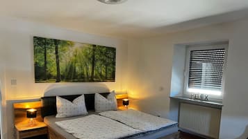 3 chambres, lit parapluie, Wi-Fi, draps fournis