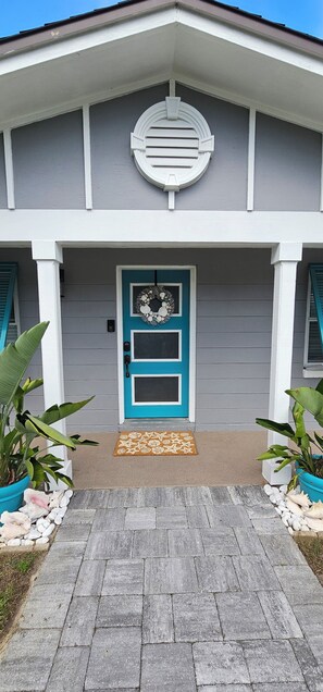 Exterior detail - <1 mi. to the BEACH! 2bed/2ba with Office! Summer Kitchen/Patio/Firepit/Gym! (Atlantic Beach)