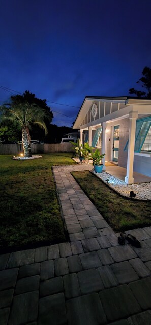 Exterior - <1 mi. to the BEACH! 2bed/2ba with Office! Summer Kitchen/Patio/Firepit/Gym! (Atlantic Beach)