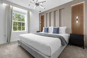 7 Schlafzimmer, Bügeleisen/Bügelbrett, Reisekinderbett, WLAN