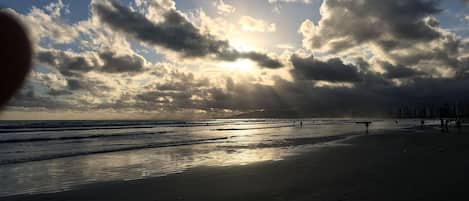 Plage à proximité, sable blanc