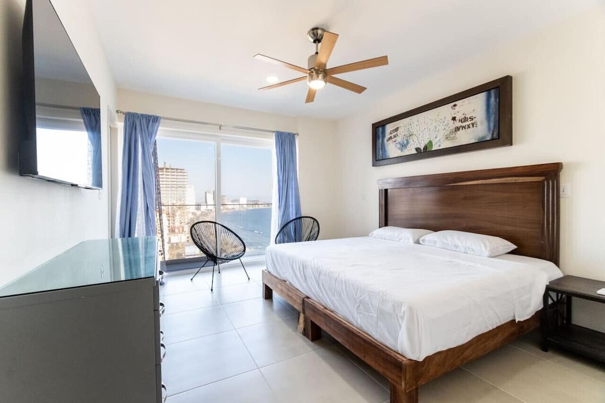 2 slaapkamers, verduisterende gordijnen, gratis wifi, beddengoed