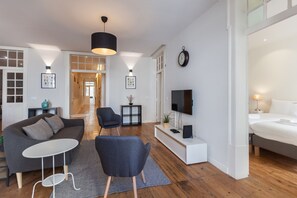 3 habitaciones, tabla de planchar con plancha y wifi gratis