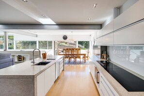 Fridge, microwave, dishwasher, toaster - Woodford Views - Havelock North Holiday Home (Havelock North)